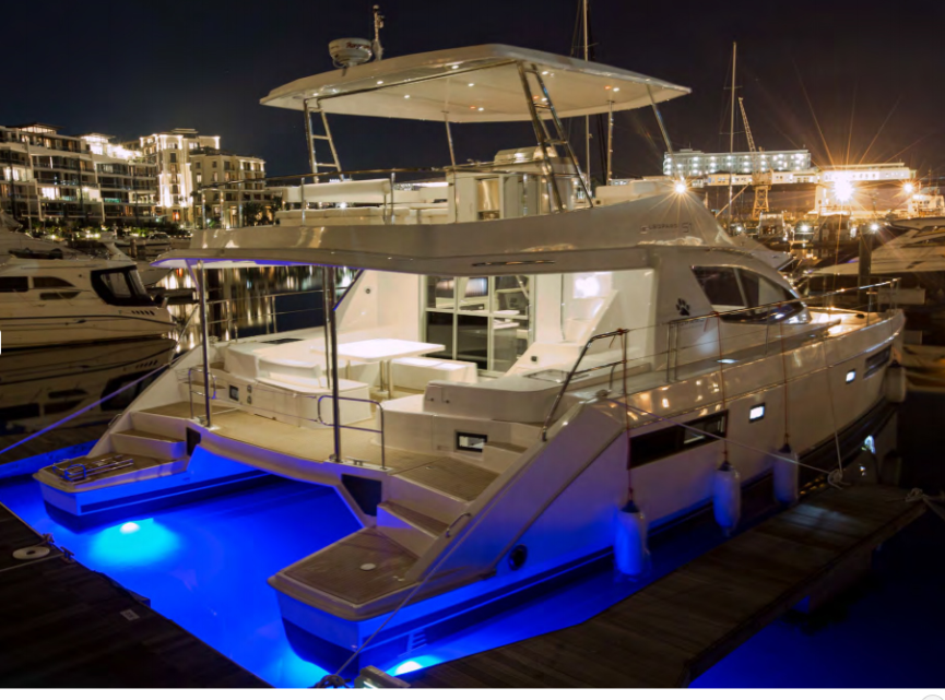 Dream To Make Your Valentine A Splendid Hallmark? - Yacht Rental Singapore 9 Nightlife in Singapore
