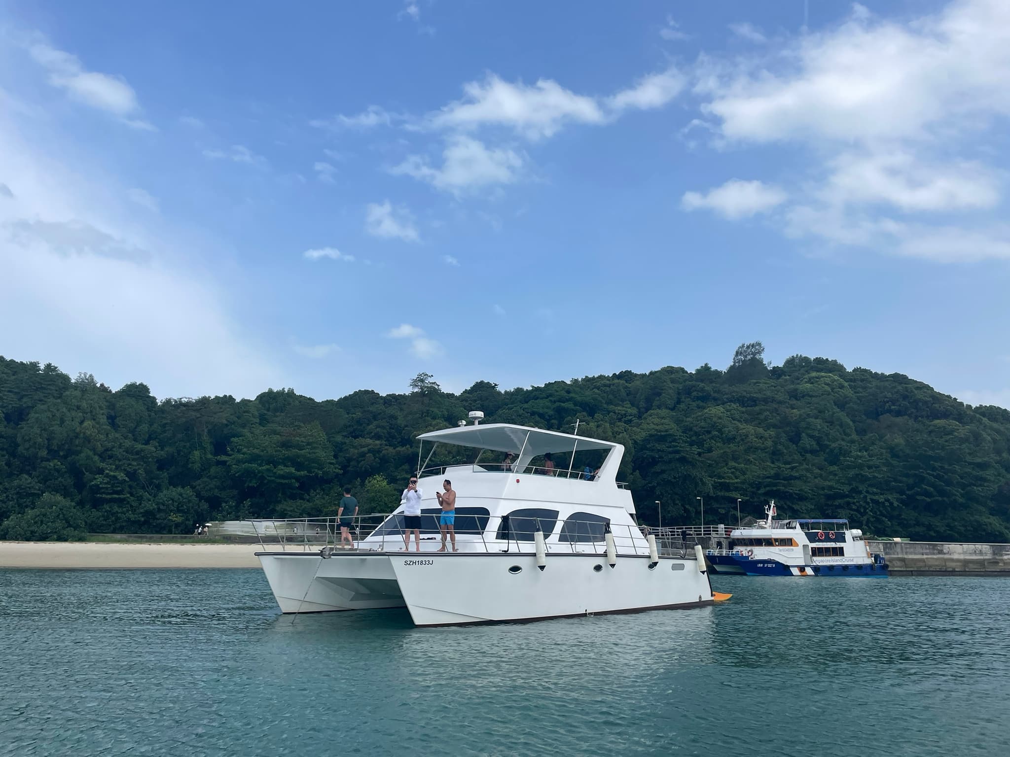 Singapore Yachts Charter v2 5 Max 2 6